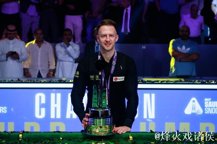 塞尔比10-8战胜特鲁姆普 获得斯诺克英锦赛冠军 塞尔比10-8战胜特鲁姆普 获得斯诺克英锦赛冠军